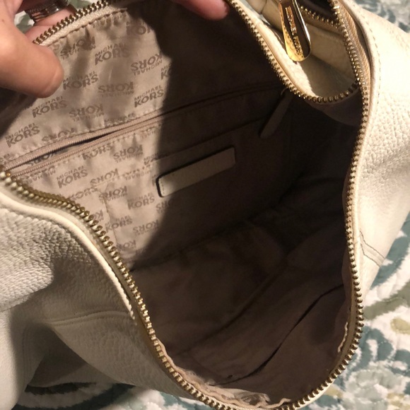 Michael Kors handbag - Picture 3 of 3